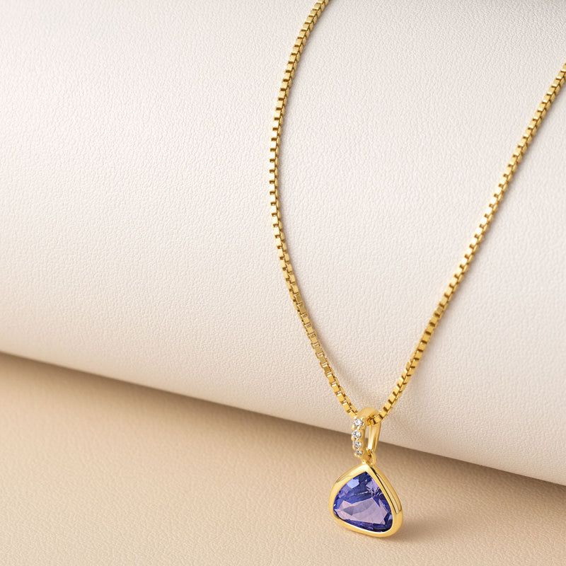 genuine tanzanite 14k yellow gold pendant with diamonds