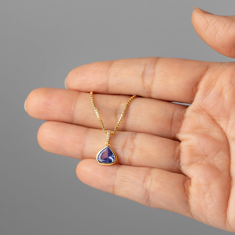 genuine tanzanite 14k yellow gold pendant with diamonds