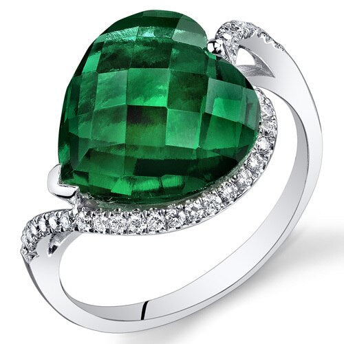 Emerald Ring 14 Karat White Gold Heart Shape 5.75 Carats