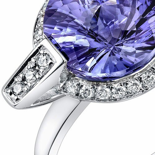 Alexandrite Ring 14 Karat White Gold Round Shape 4.65 Carats