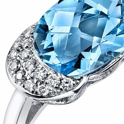 Swiss Blue Topaz Ring 14 Karat White Gold Oval Shape 2.1 Carats