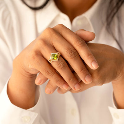 Peridot Ring 14K Yellow Goold Cushion Cut 2.50 Carats