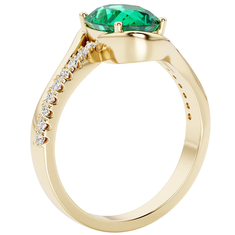 Colombian Emerald and Diamond Wave Ring 14K Yellow Gold 1.75 Carats Oval Shape