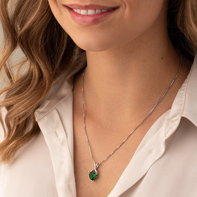 Emerald Pendant Necklace Sterling Silver Heart Shape 3 Carats