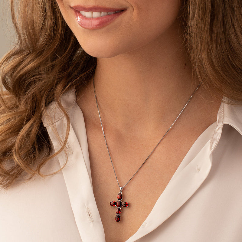 Garnet Pendant Necklace Sterling Silver Oval Shape 6 Carats