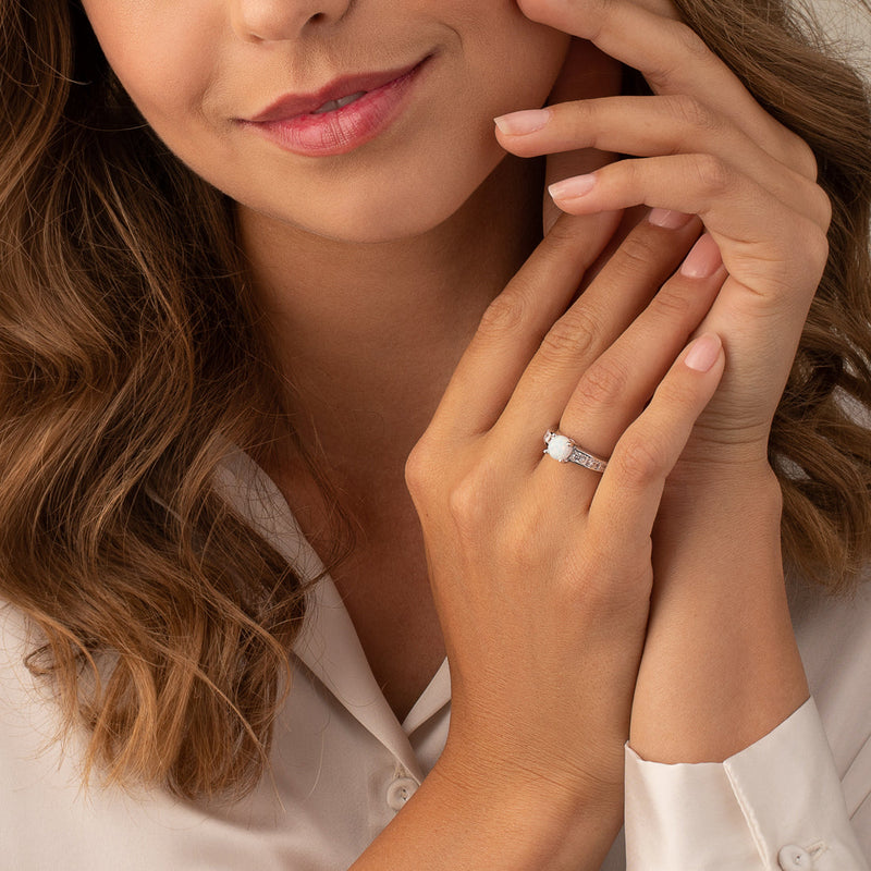 White Opal Ring Sterling Silver Round Shape 1.25 Carats