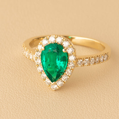 Peora Colombian Emerald Ring Pear Shape 14K Yellow Gold with Diamonds