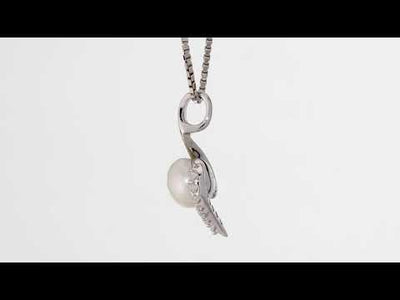 Video of Peora Freshwater Cultured White Pearl Pendant Necklace in Sterling Silver SP10892. Includes a Peora gift box. Free shipping, 30-day returns, authenticity guaranteed. 